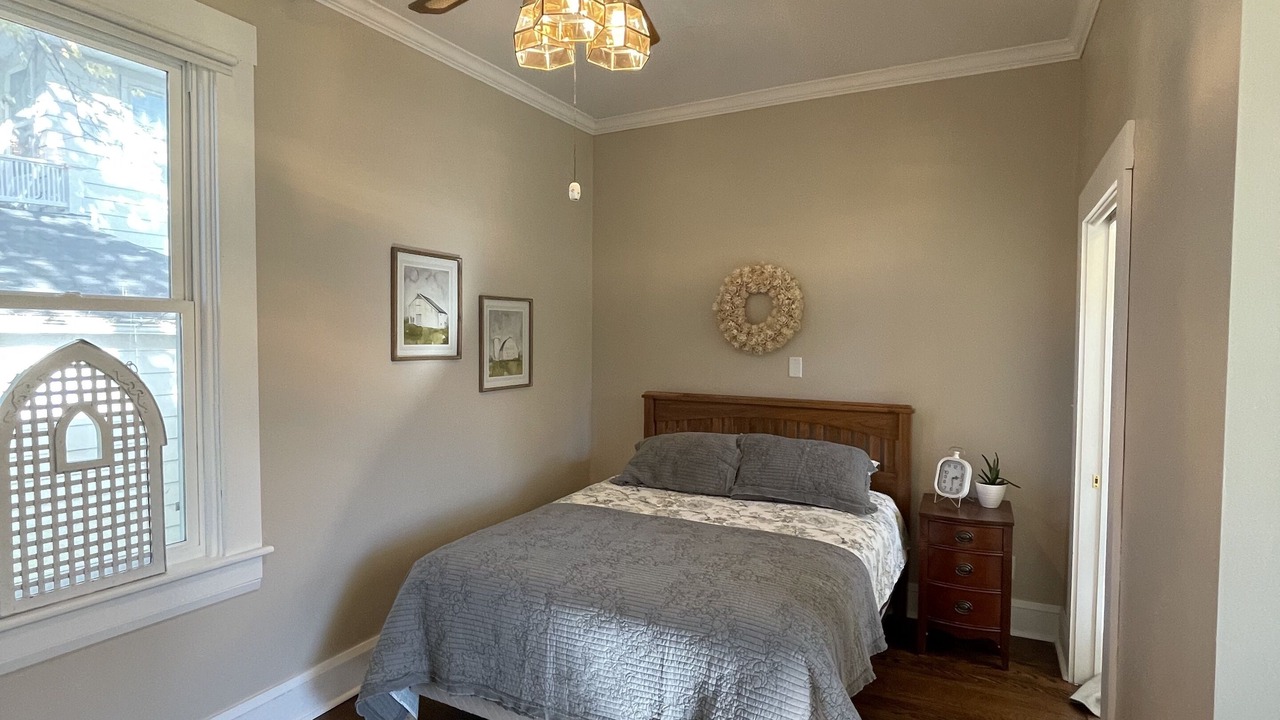 Photo of Bedroom in Mount Carroll