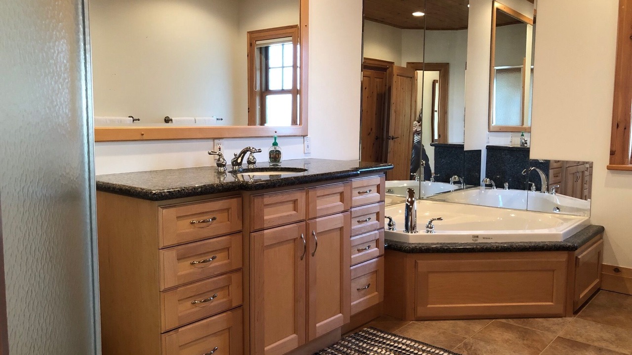 Photo of Bathroom in Bracebridge