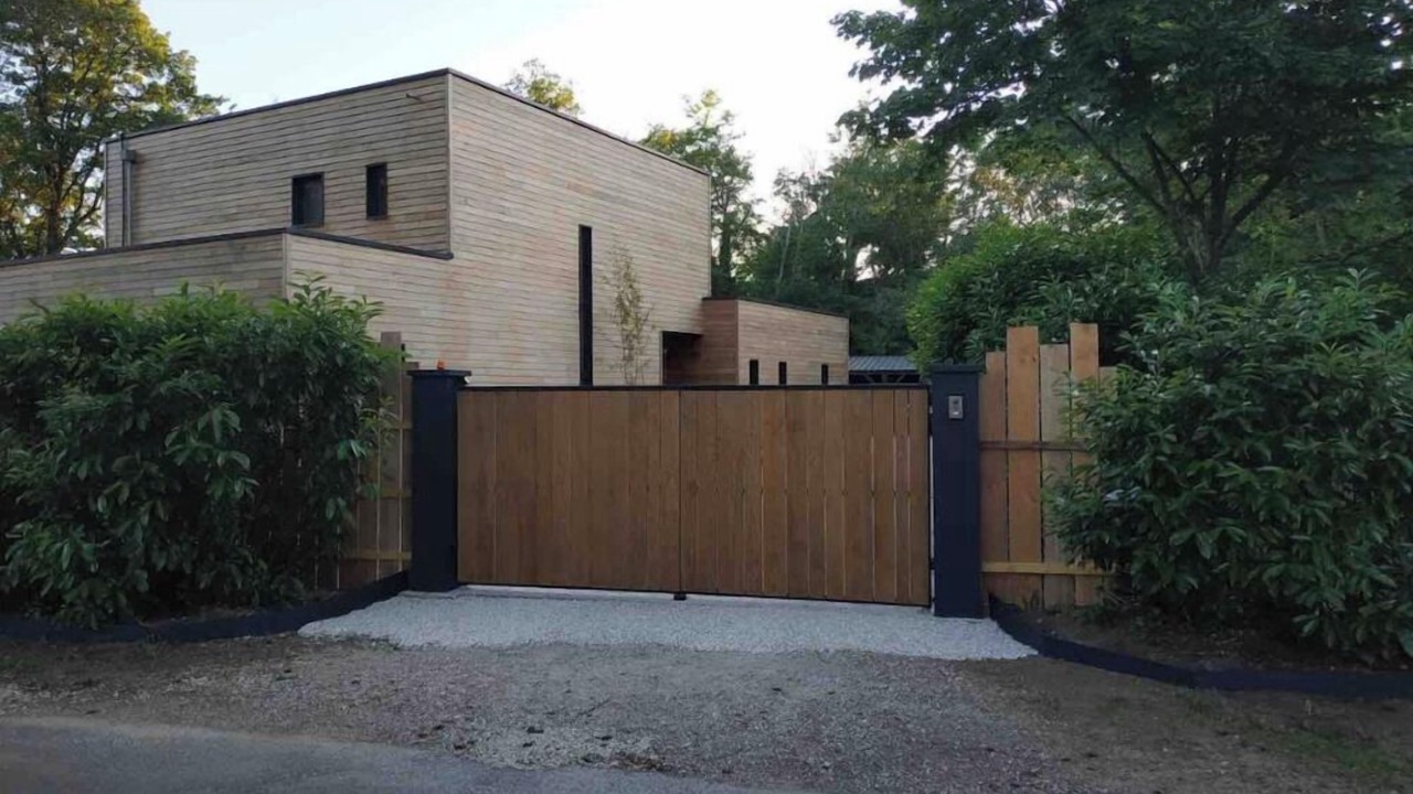 Photo of Outdoor in Saint-Denis-en-Val