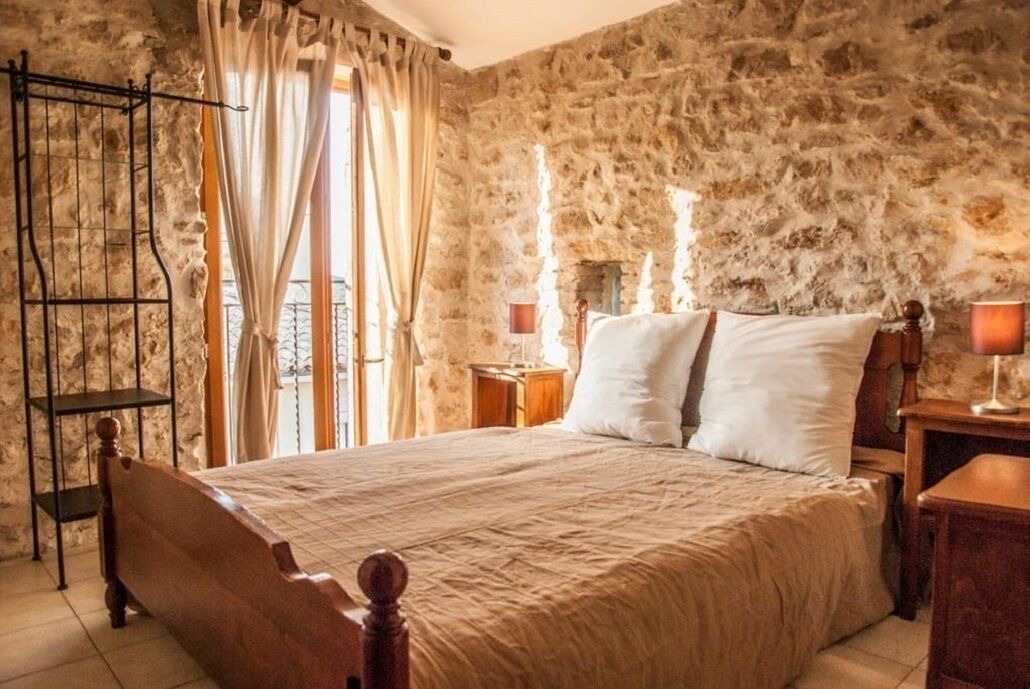 Photo of Bedroom in Saint-Andre-de-Roquepertuis