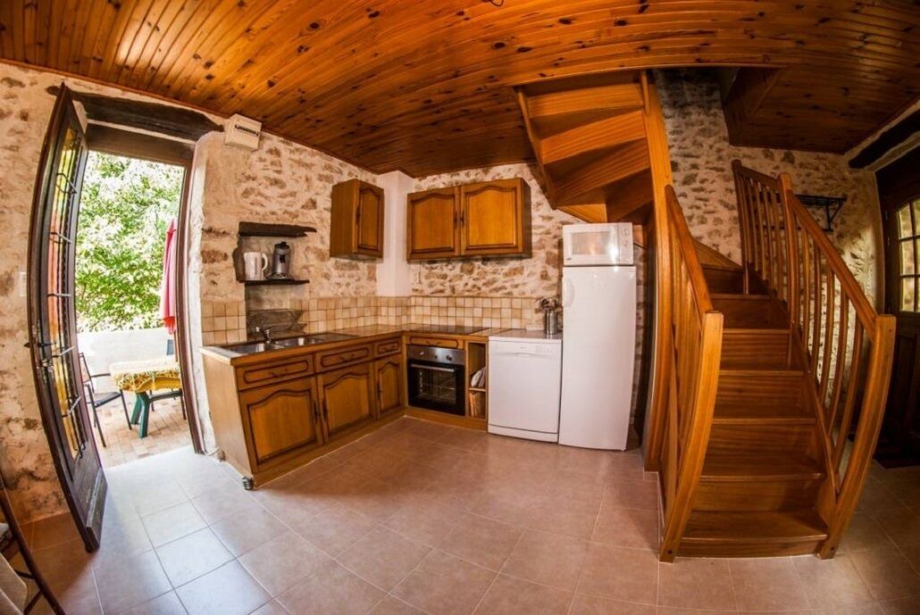 Photo of Kitchen in Saint-Andre-de-Roquepertuis