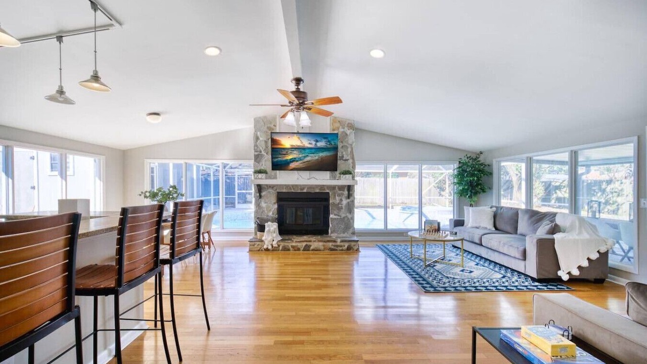 Photo of Livingroom in Southside