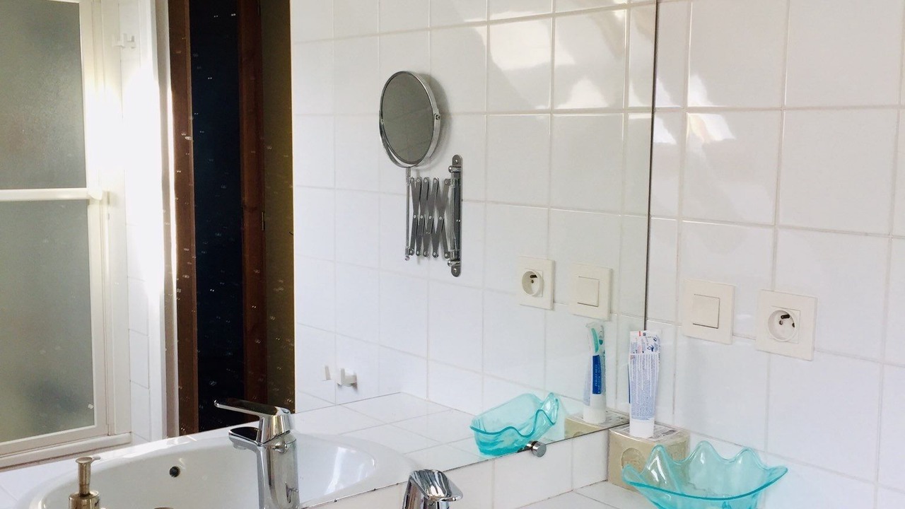 Photo of Bathroom in Azet