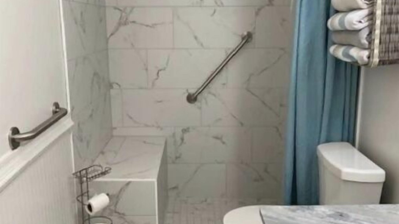 Photo of Bathroom in Scott