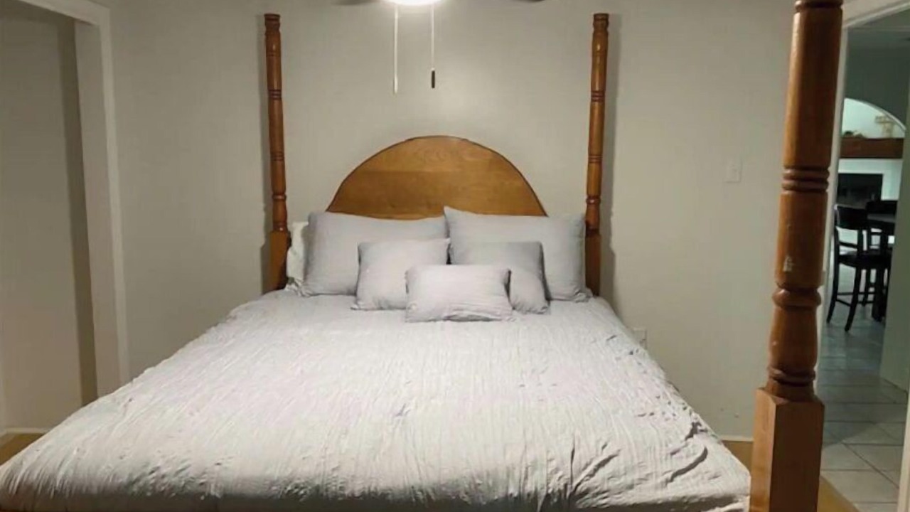Photo of Bedroom in Scott