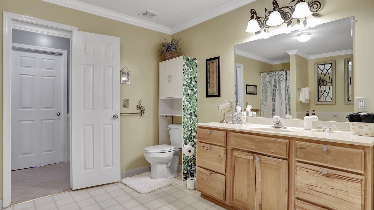Photo of Bathroom in Luray