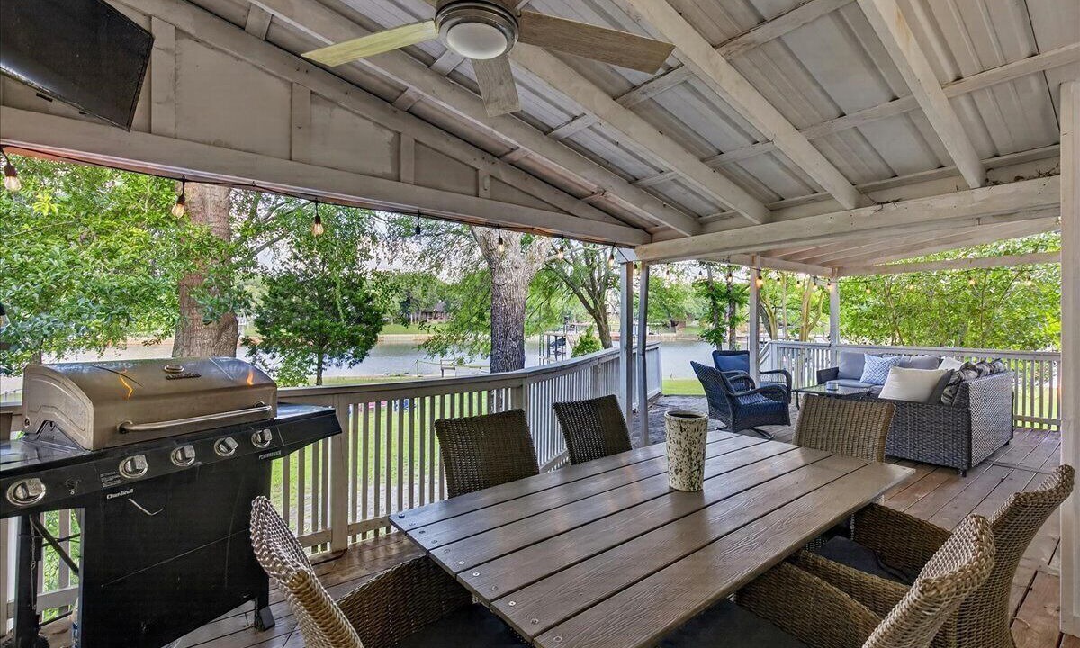 Photo of Outdoor in Enchanted Oaks