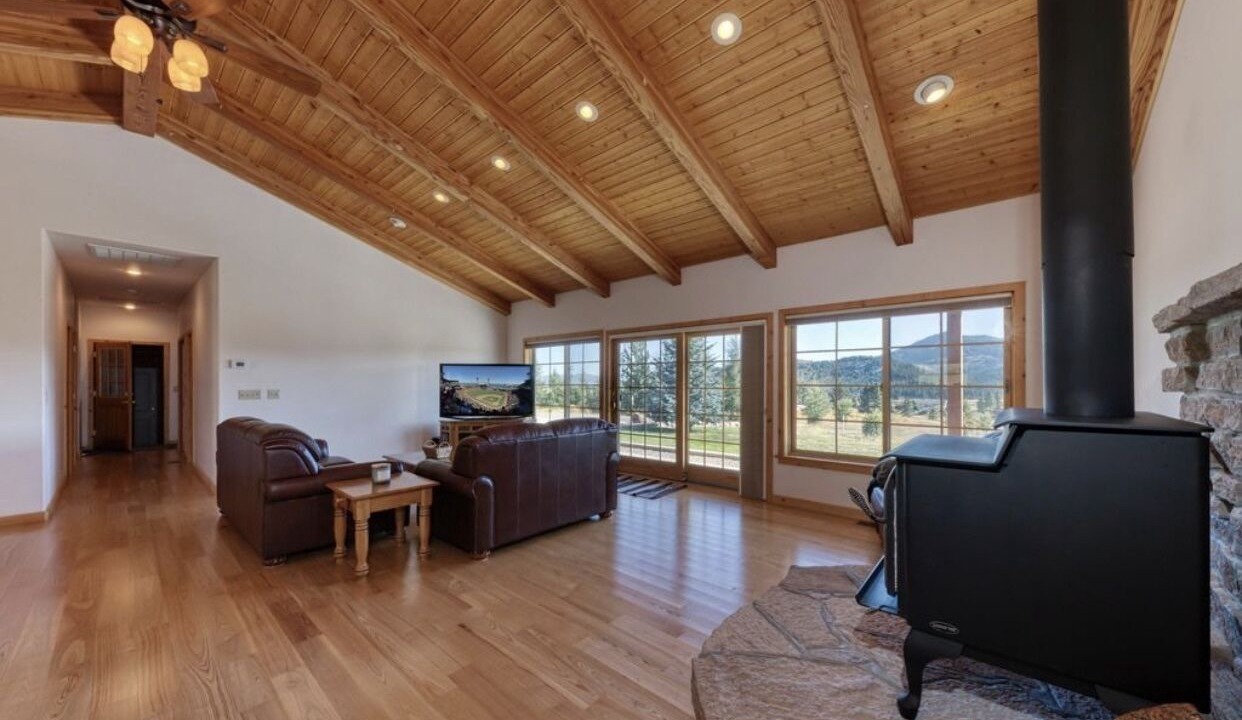 Photo of Livingroom in Beckwourth