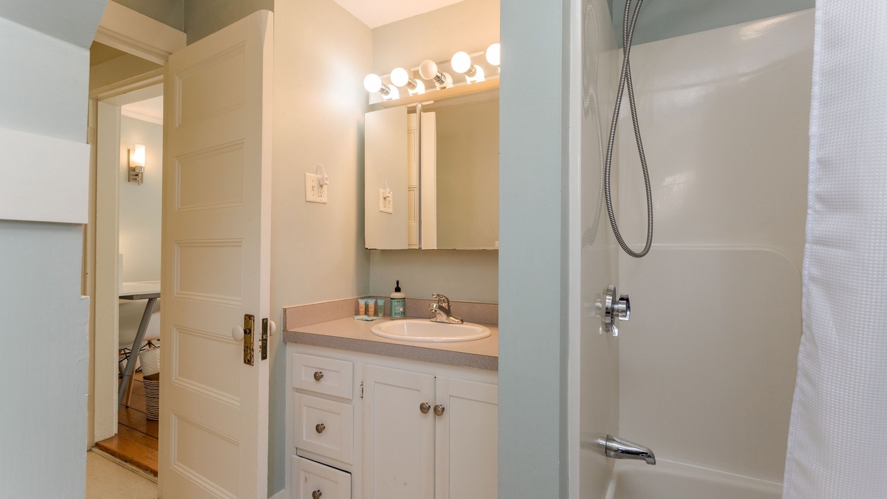 Photo of Bathroom in York Harbor