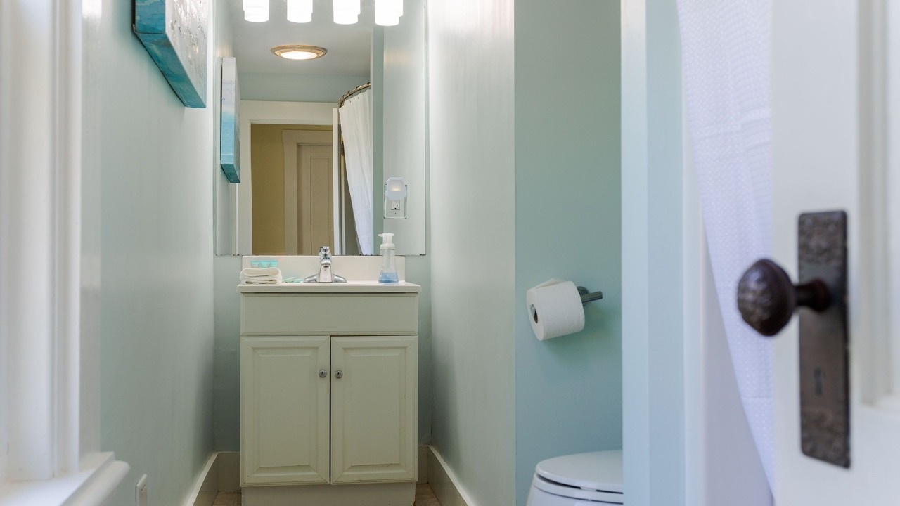 Photo of Bathroom in York Harbor