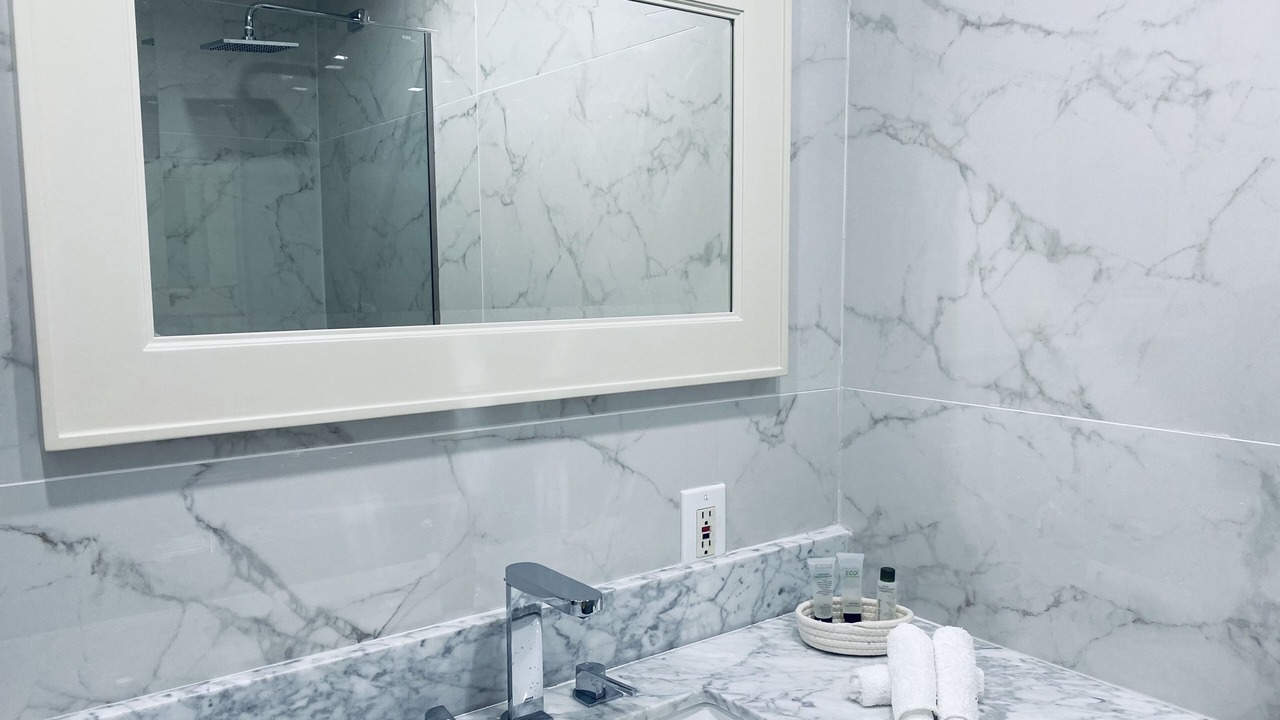 Photo of Bathroom in Flamingo/Lummus