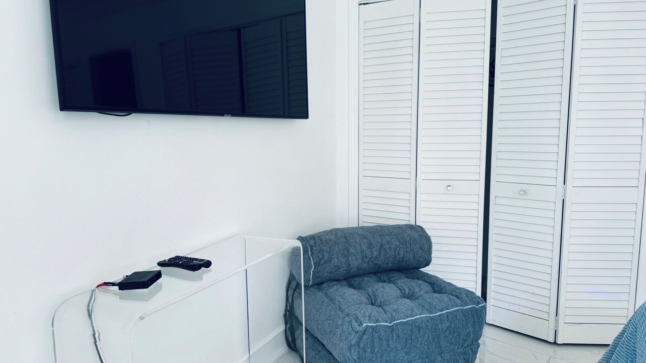 Photo of Livingroom in Flamingo/Lummus