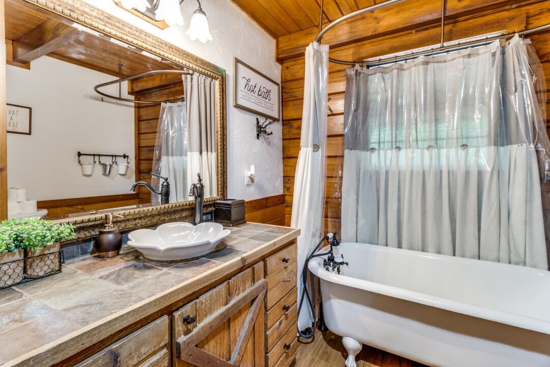 Photo of Bathroom in Denison