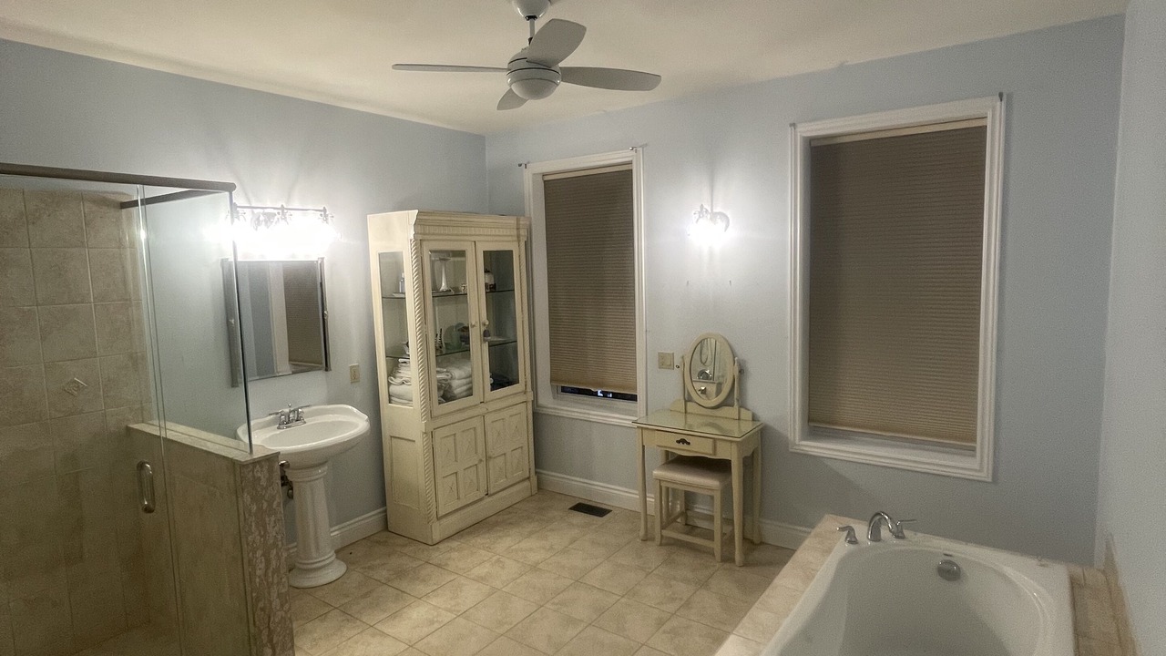Photo of Bathroom in Irondale