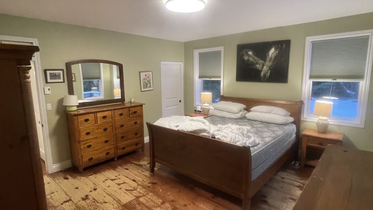 Photo of Bedroom in Irondale