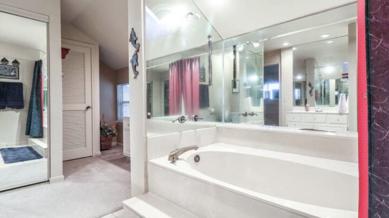 Photo of Bathroom in Seven Coves
