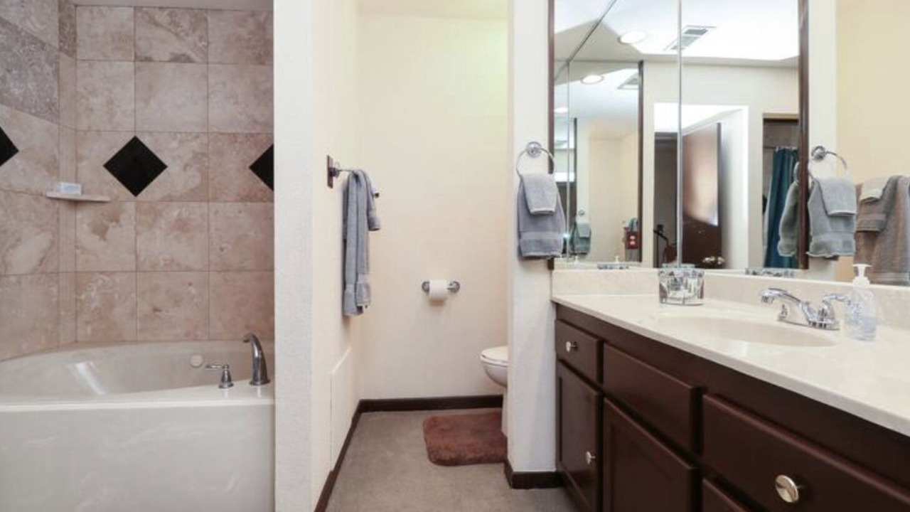 Photo of Bathroom in Seven Coves