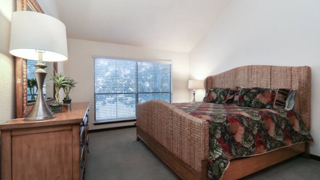 Photo of Bedroom in Seven Coves