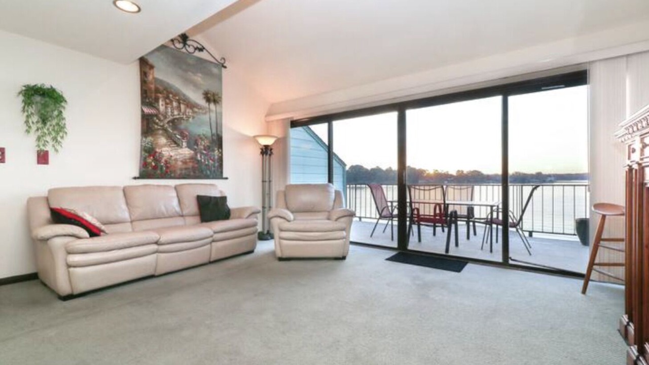 Photo of Livingroom in Seven Coves