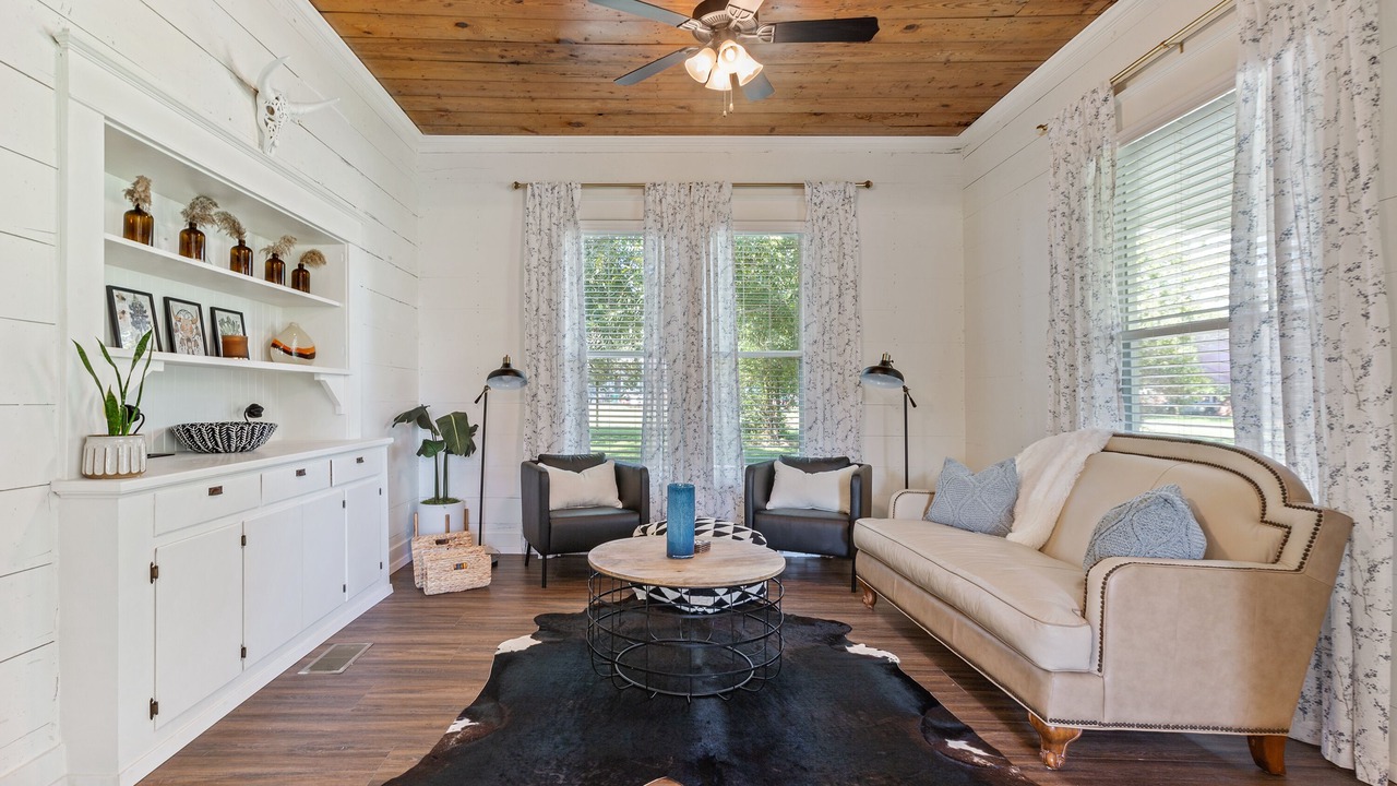 Photo of Livingroom in Waco