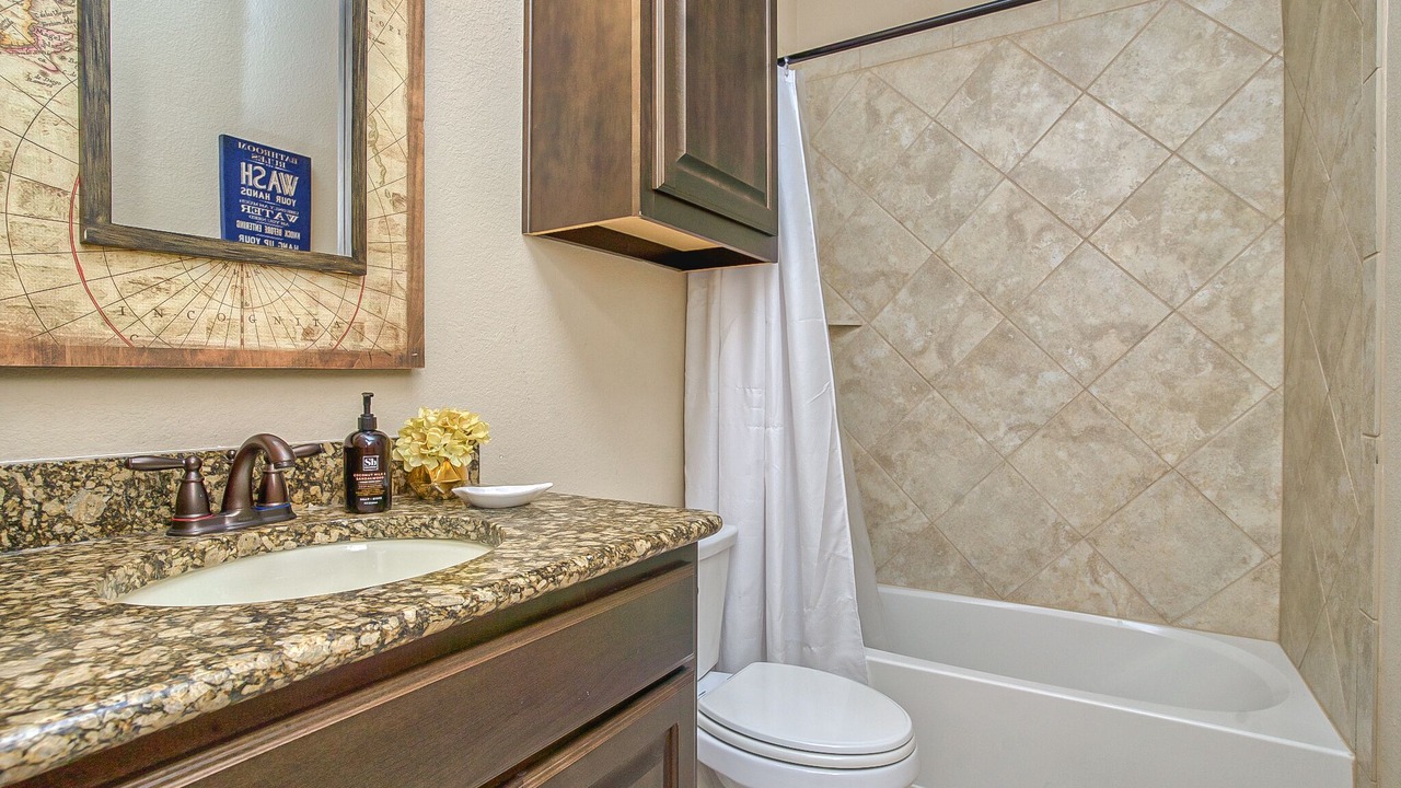 Photo of Bathroom in Legacy Town Center North
