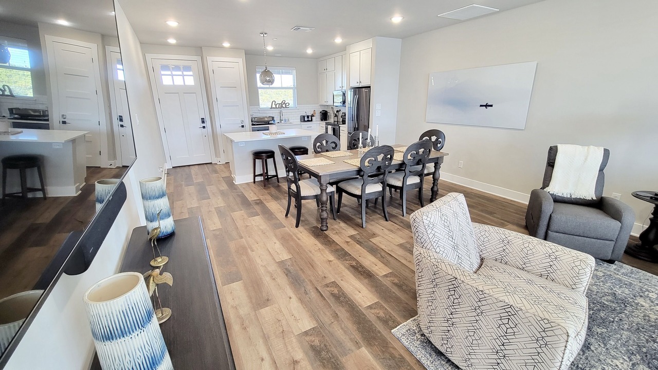 Photo of Livingroom in Graford