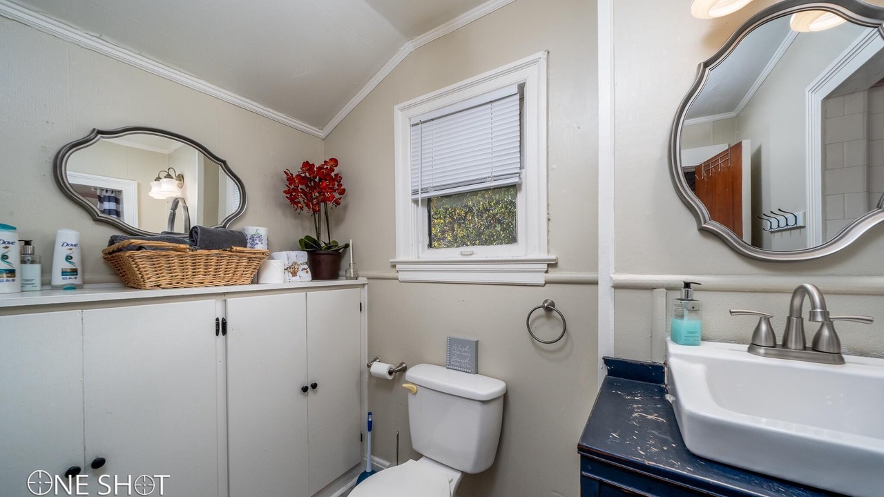 Photo of Bathroom in Sayles Blvd. Area