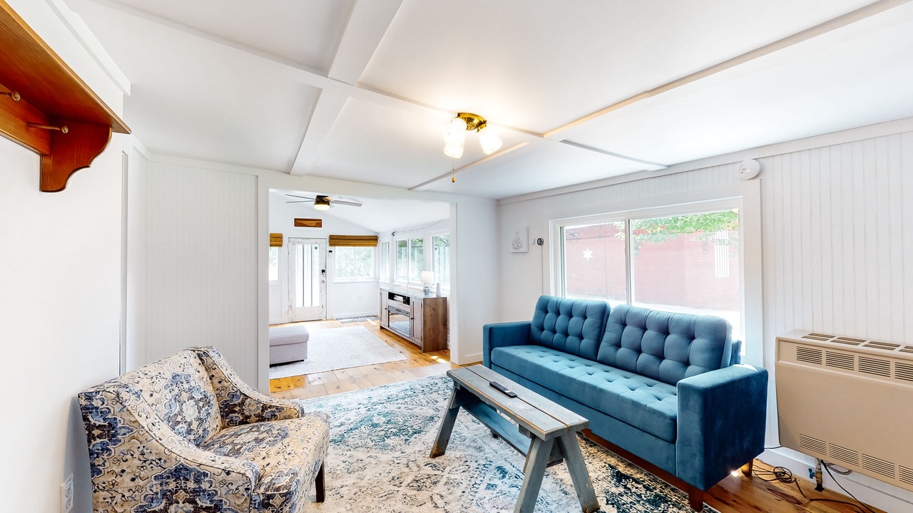 Photo of Livingroom in Chestertown