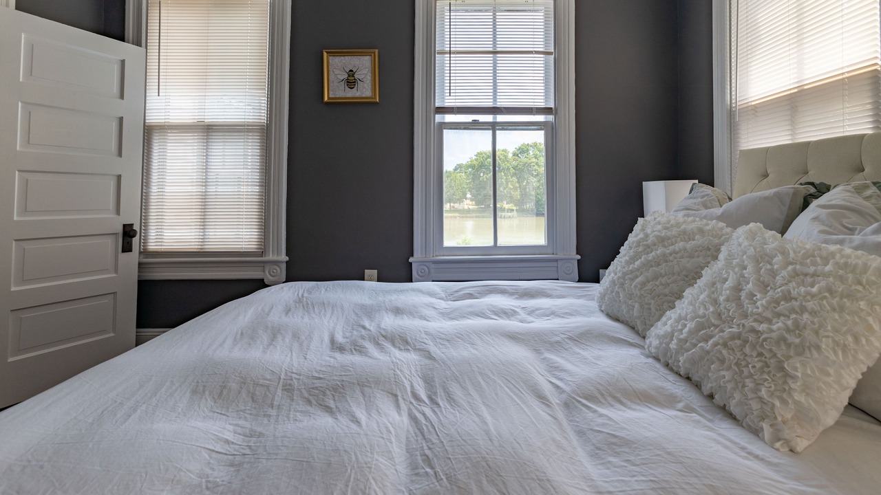 Photo of Bedroom in Downtown