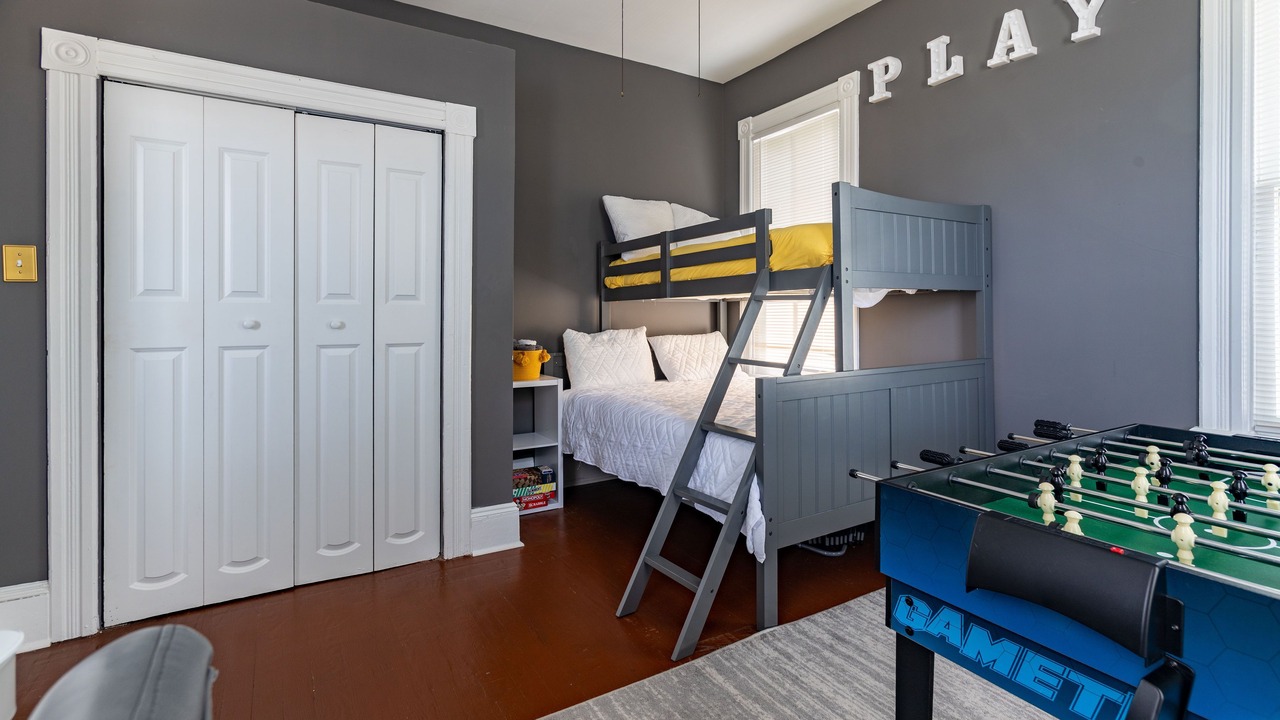 Photo of Bedroom in Downtown