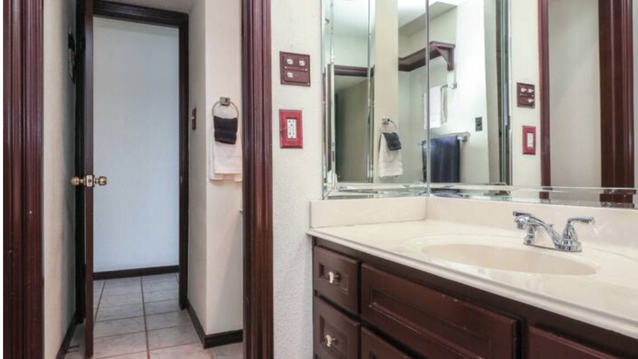 Photo of Bathroom in Seven Coves