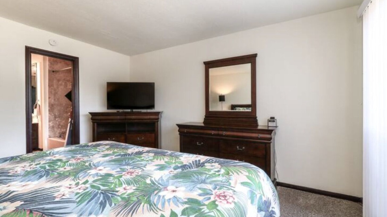 Photo of Bedroom in Seven Coves