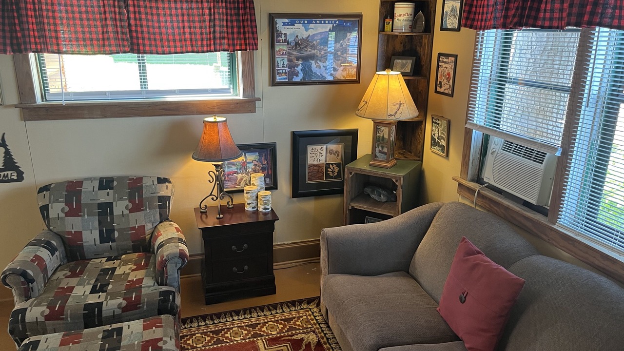 Photo of Livingroom in Iron River