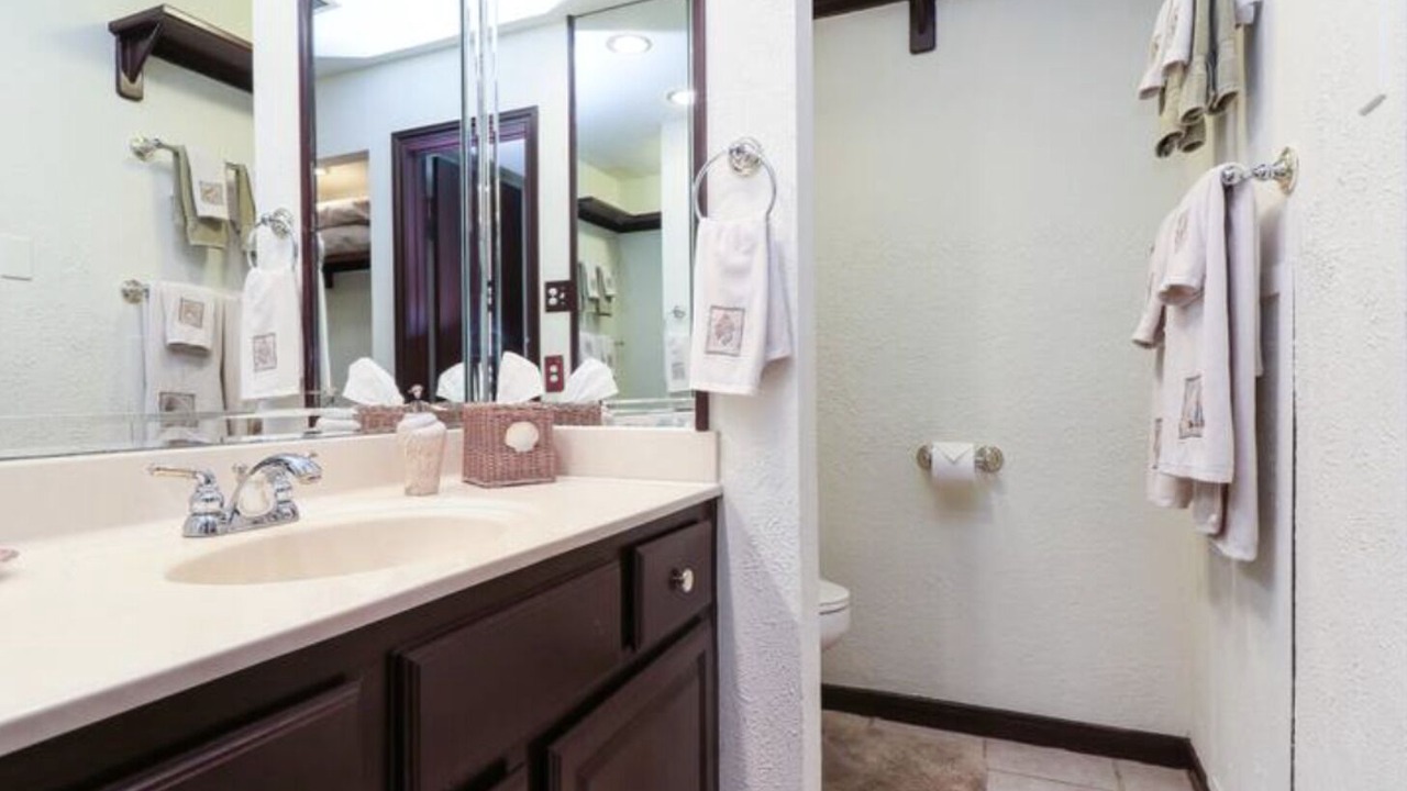 Photo of Bathroom in Seven Coves