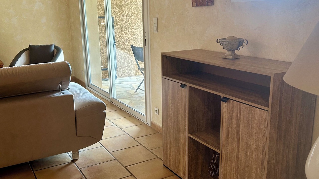 Photo of Livingroom in Chambonas