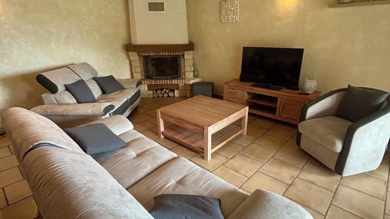 Photo of Livingroom in Chambonas