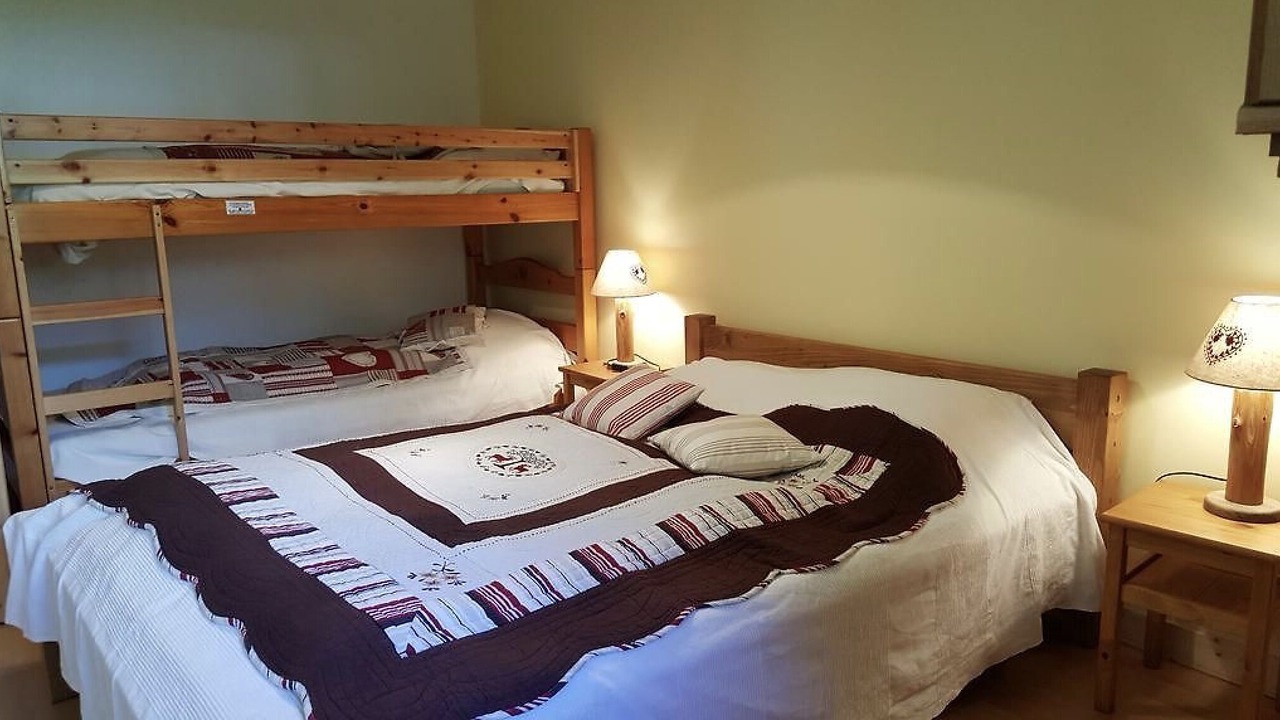 Photo of Bedroom in Allemond