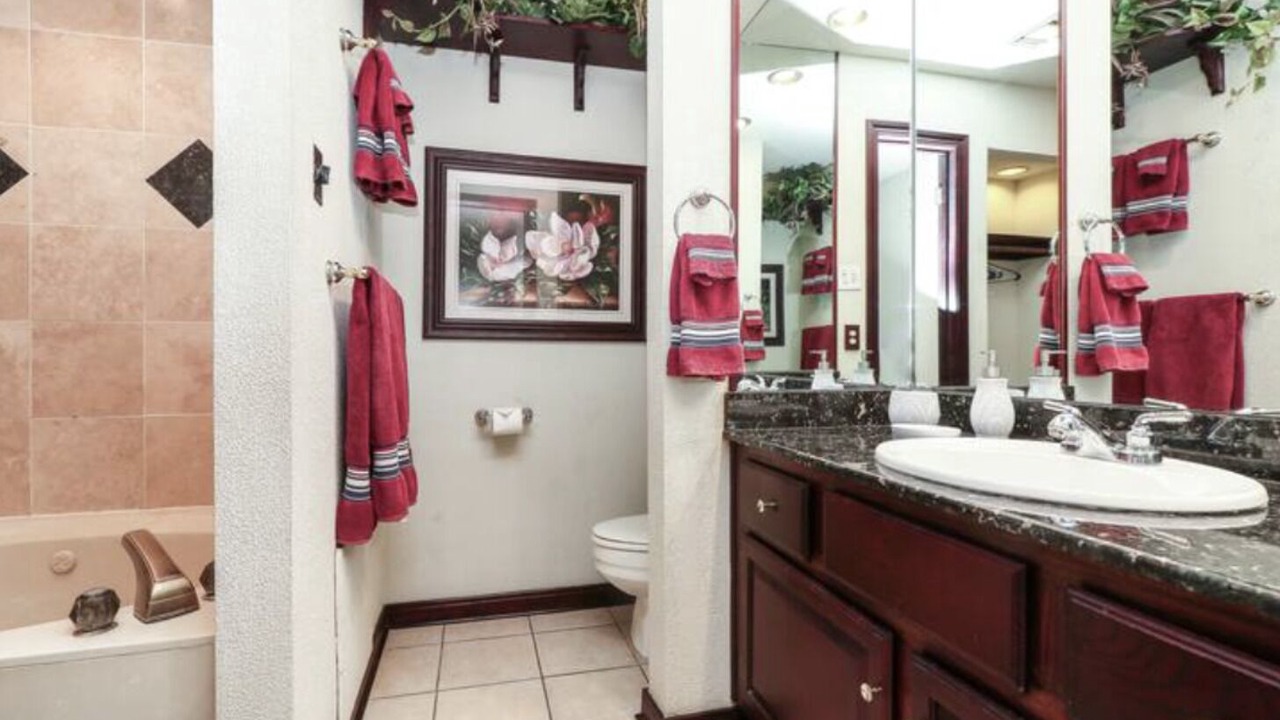 Photo of Bathroom in Seven Coves