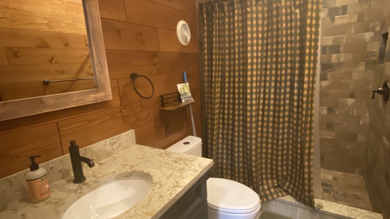 Photo of Bathroom in Town of Webb