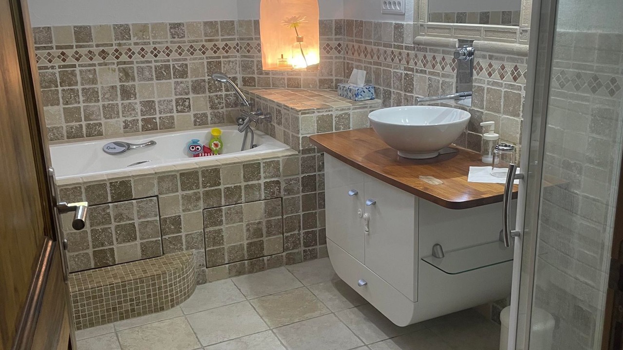 Photo of Bathroom in Villeneuve