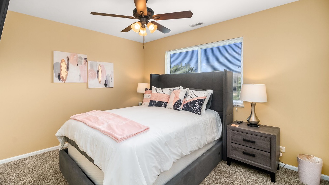 Photo of Bedroom in Fox Valley