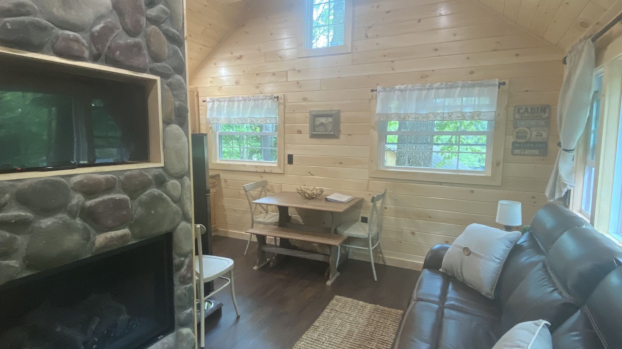 Photo of Livingroom in Town of Webb