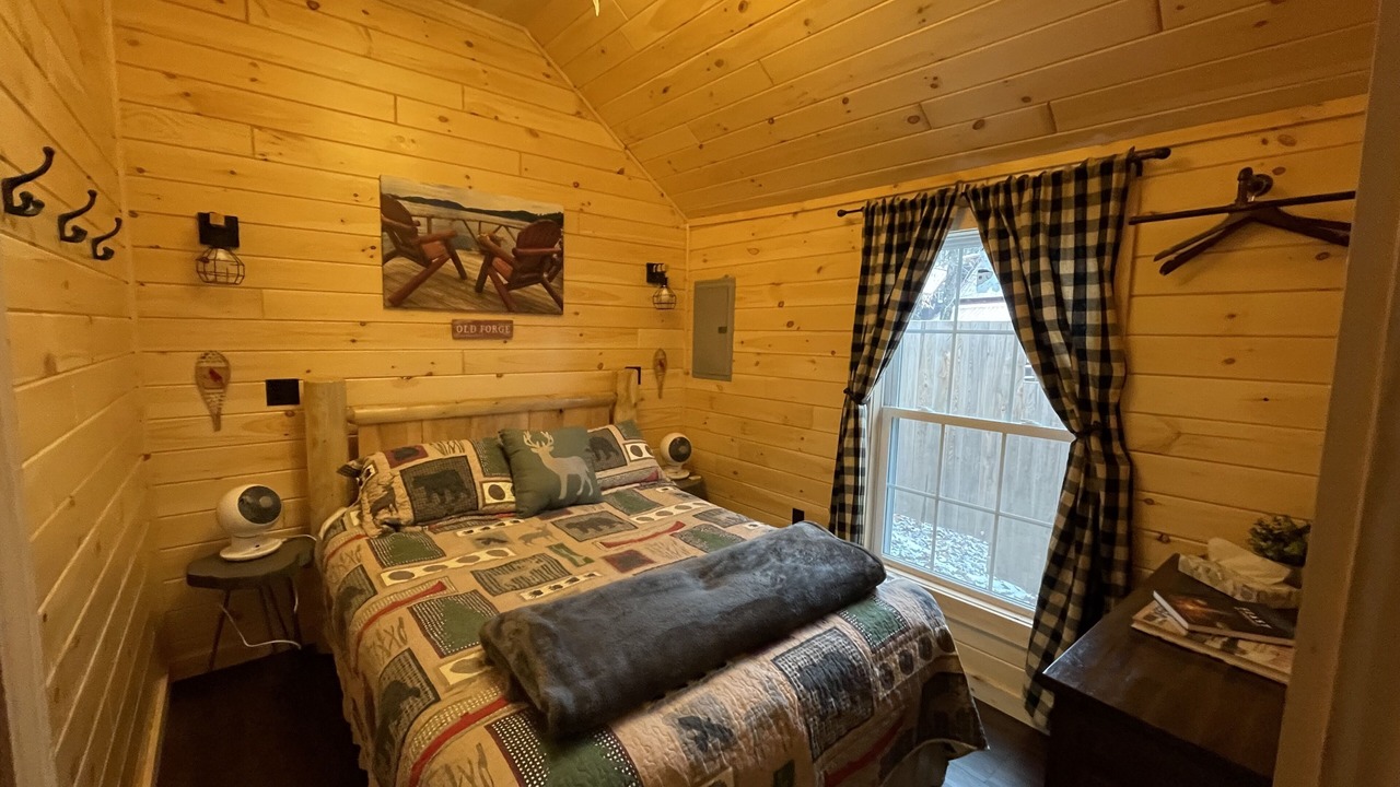 Photo of Bedroom in Town of Webb
