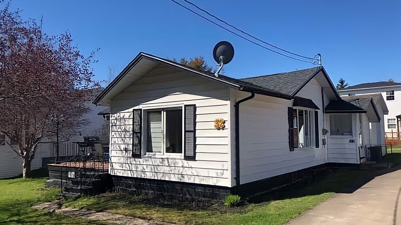 Photo of Outdoor in The Bluff