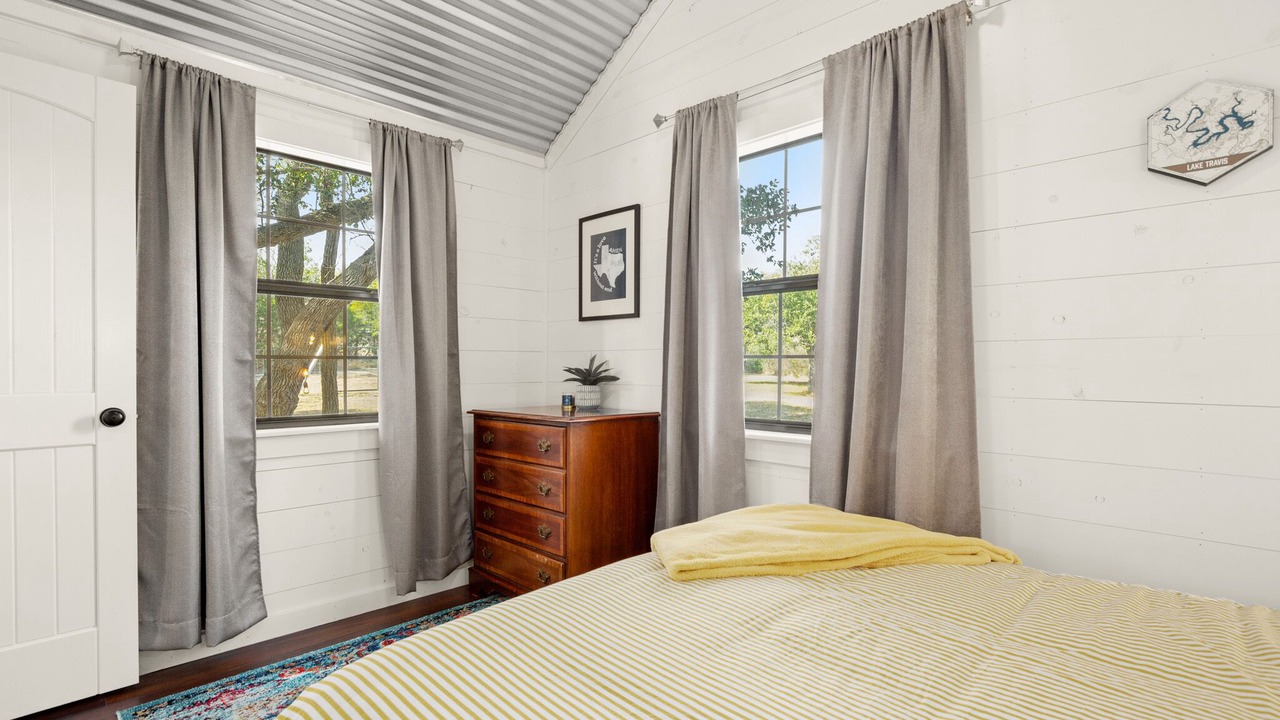 Photo of Bedroom in Big Bee Creek