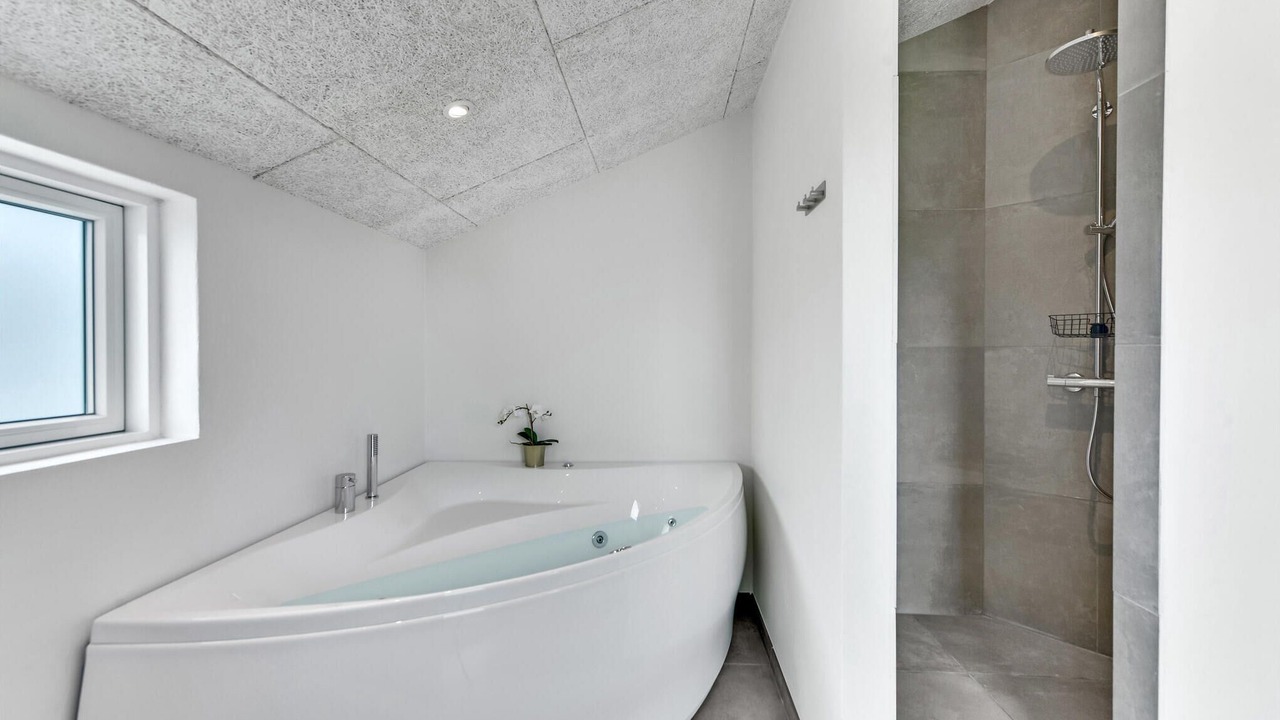 Photo of Bathroom in Skaven Strand