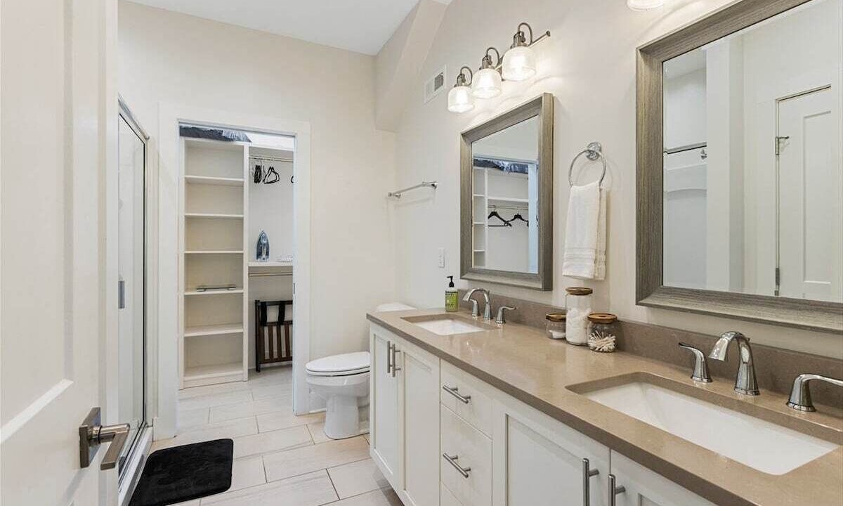 Photo of Bathroom in Northside