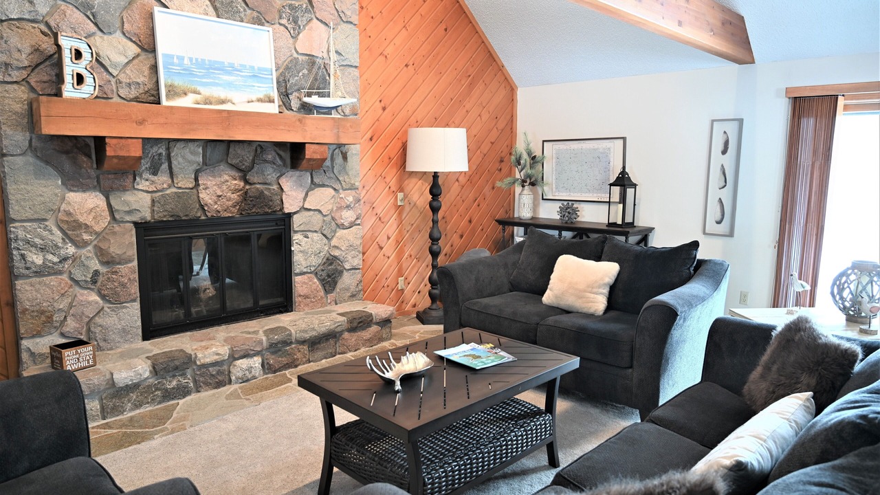 Photo of Livingroom in Boyne City
