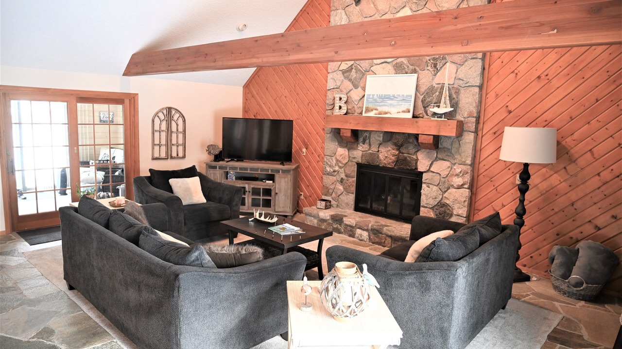Photo of Livingroom in Boyne City