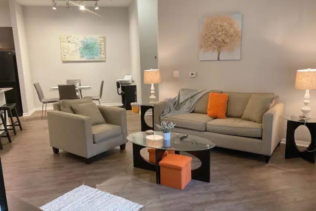 Photo of Livingroom in South Main